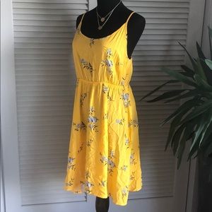 GAP floral dress size medium